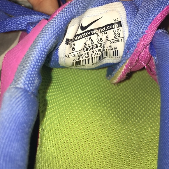 NIKE FREE RUNS 4.0 SIZE 6 - Picture 3 of 5